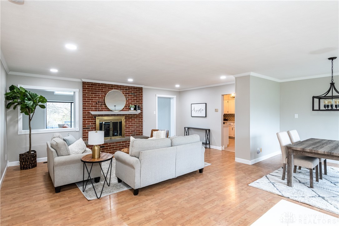 384 Enfield Road Dayton, OH 45459 - Photo 4 of 50 Gallery Image 4
