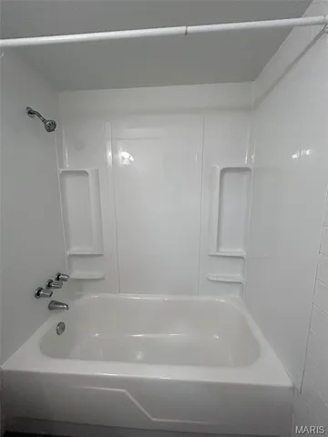 $795 | 4020 Lindell Boulevard, St. Louis, MO 63108