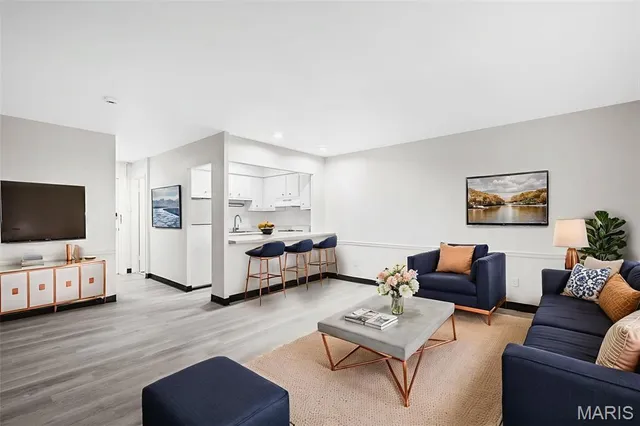 $795 | 4020 Lindell Boulevard, St. Louis, MO 63108