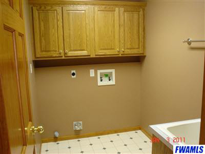 9534 Trading Post Road Leo, IN 46765 - Photo 15 of 29 Gallery Image 15