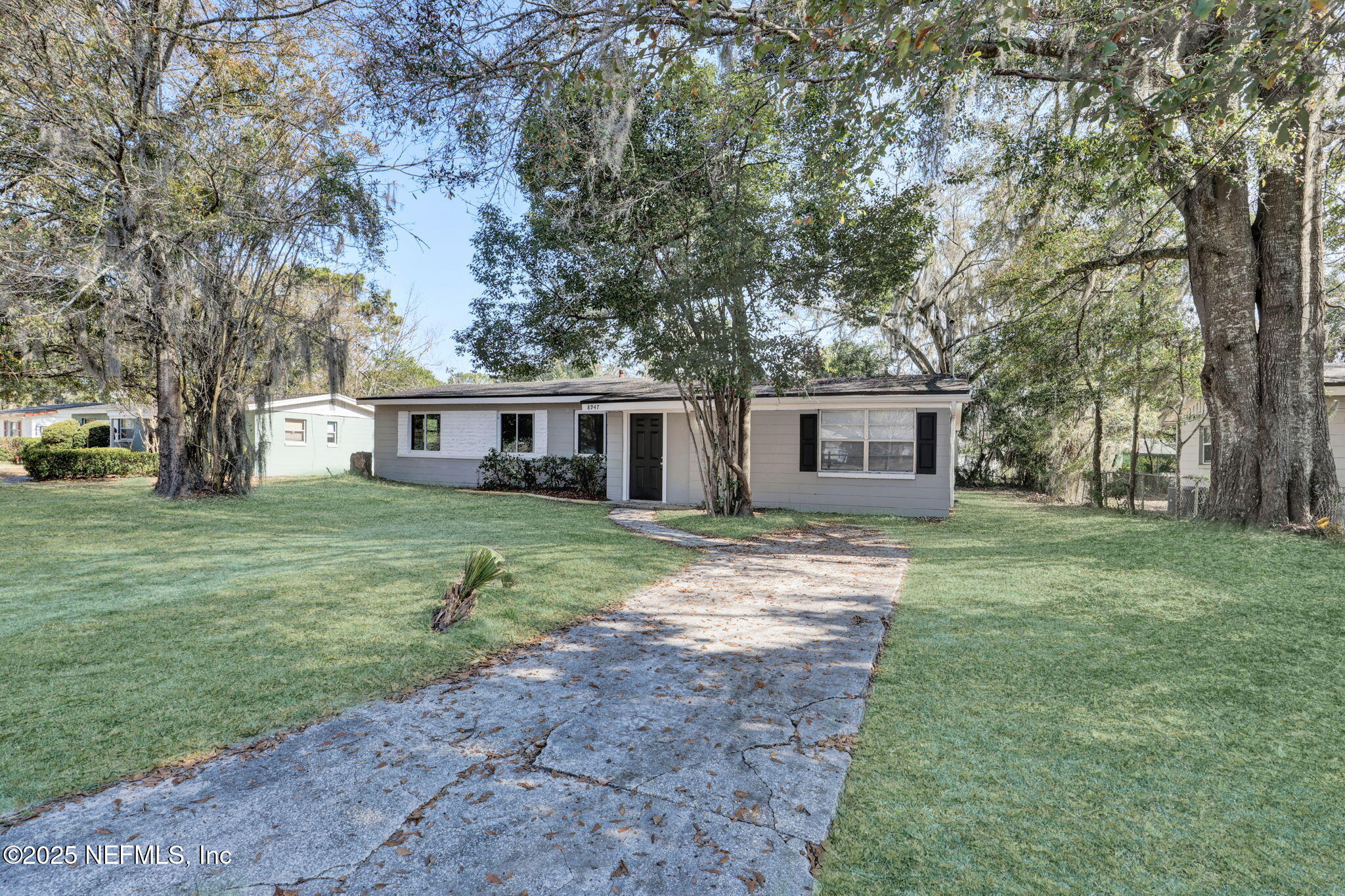 8947 Sibbald Road Jacksonville, FL 32208 - Photo 2 of 22 Front Of Home