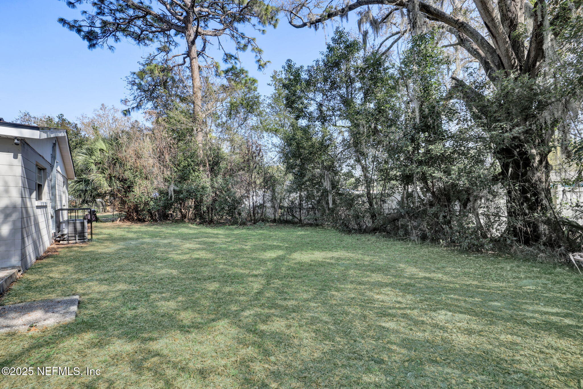 8947 Sibbald Road Jacksonville, FL 32208 - Photo 22 of 22 Backyard