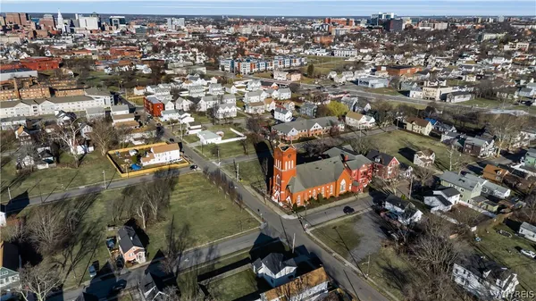 $100,000 | 59 Peckham Street, Buffalo, NY 14206