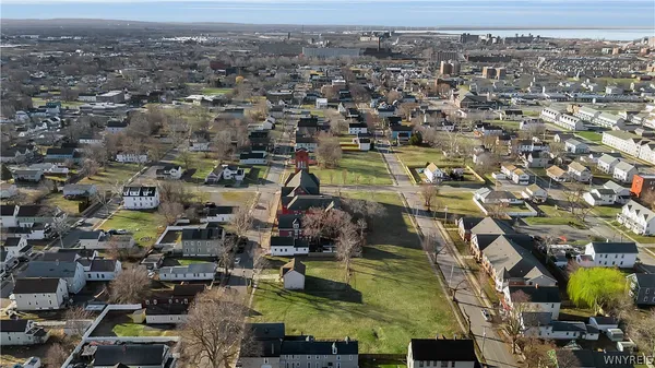 $100,000 | 59 Peckham Street, Buffalo, NY 14206