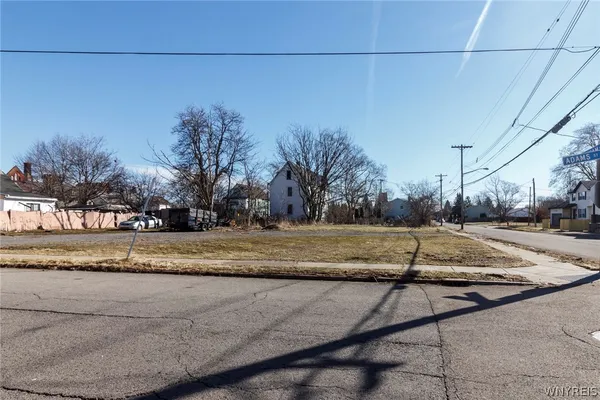 $100,000 | 59 Peckham Street, Buffalo, NY 14206