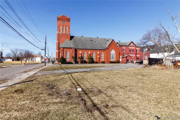 $100,000 | 59 Peckham Street, Buffalo, NY 14206