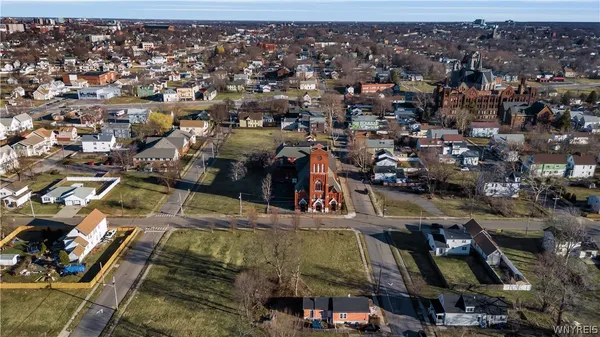 $100,000 | 59 Peckham Street, Buffalo, NY 14206