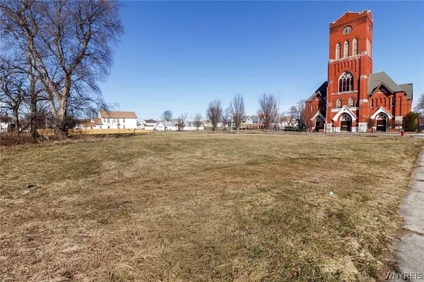 $100,000 | 59 Peckham Street, Buffalo, NY 14206