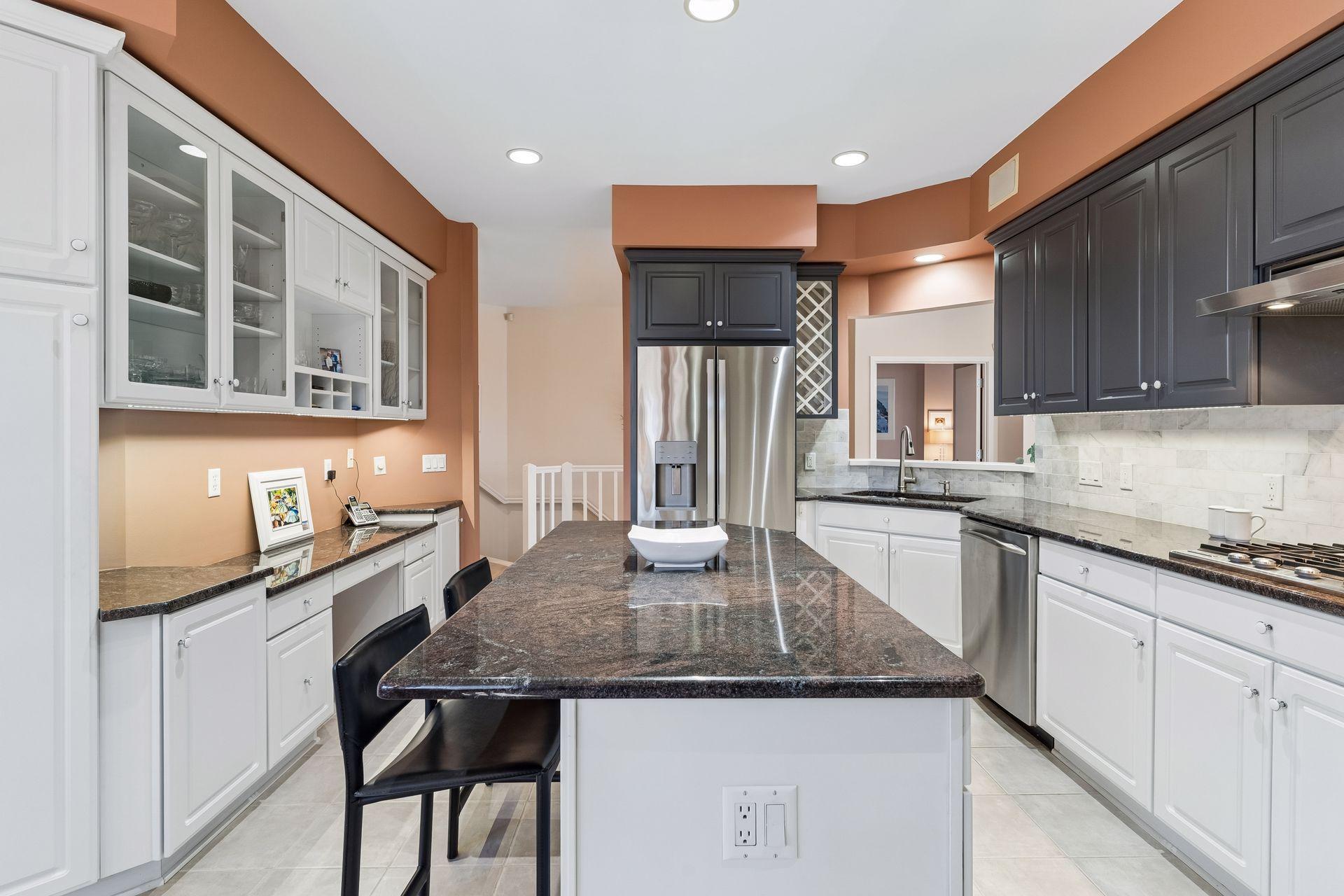 7052 Crowne Oak Road Eden Prairie, MN 55344 - Photo 13 of 58 Gallery Image 13