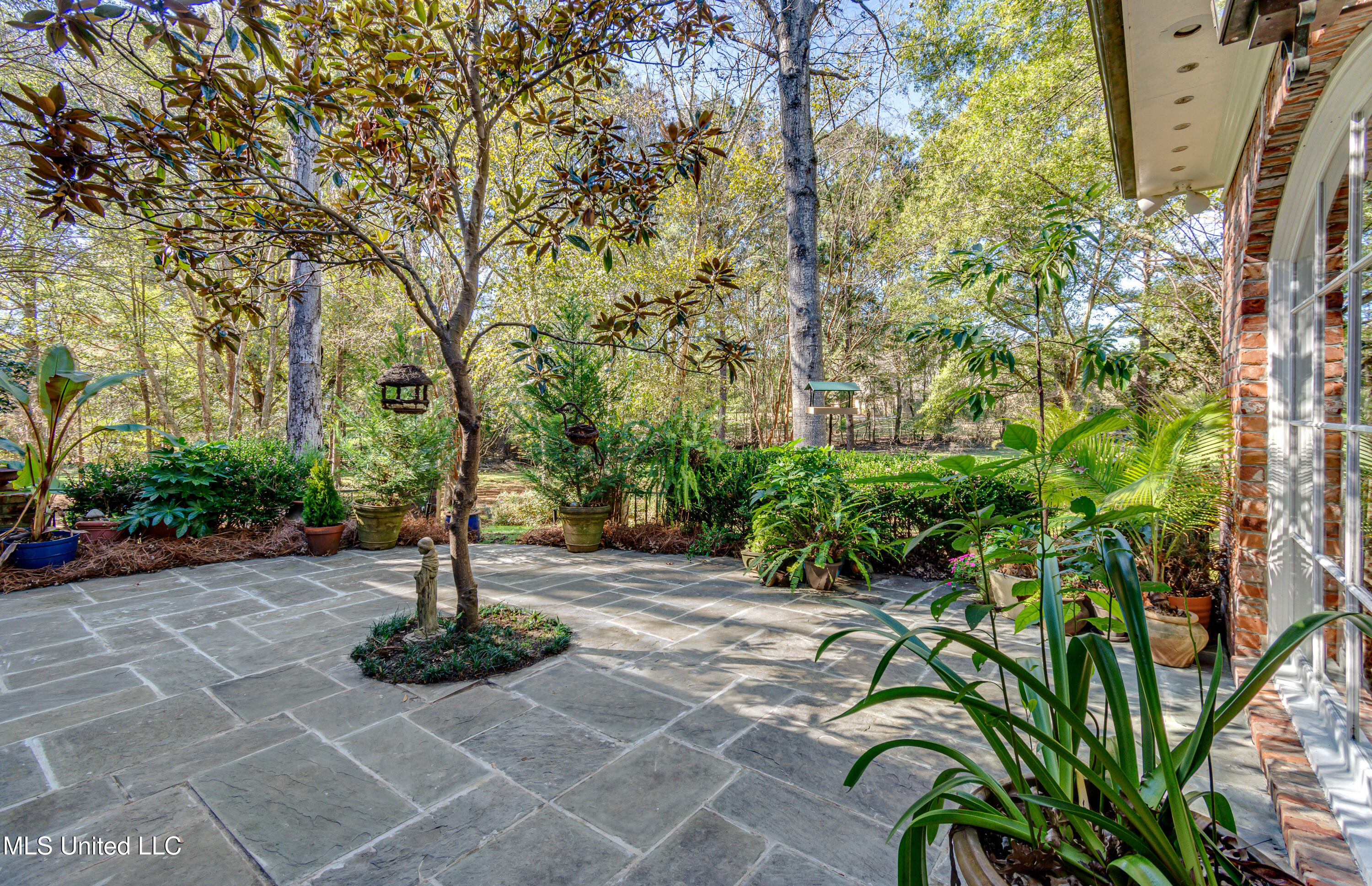 338 Hillview Drive Ridgeland, MS 39157 - Photo 16 of 76 338 Hillview Dr-9