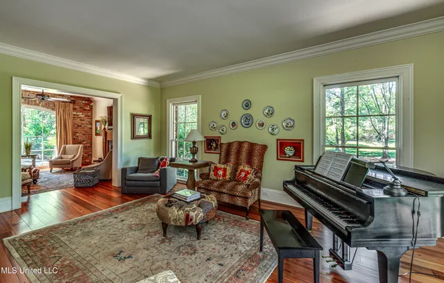 $970,000 | 338 Hillview Drive, Ridgeland, MS 39157