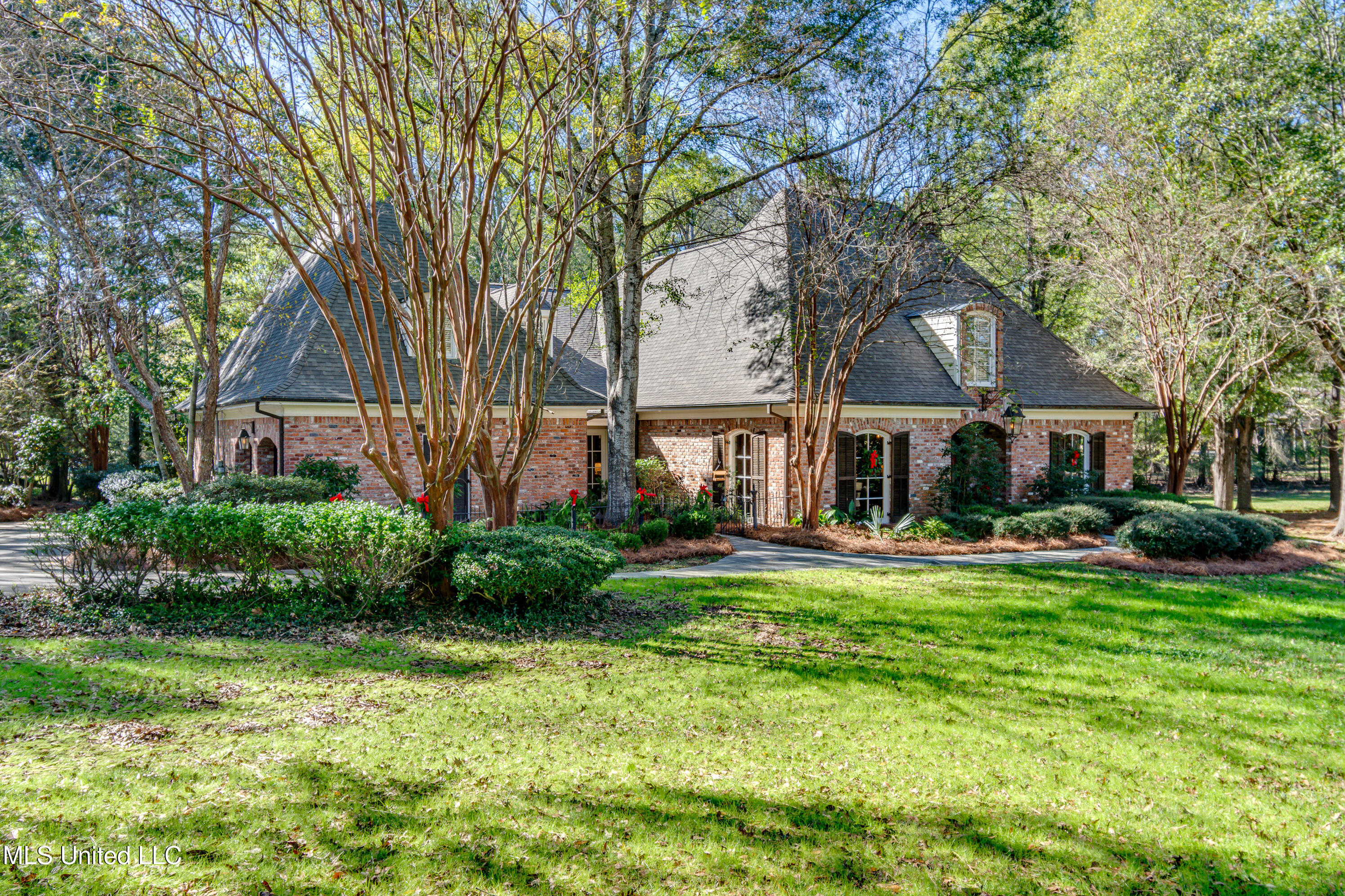 338 Hillview Drive Ridgeland, MS 39157 - Photo 4 of 76 338 Hillview Dr-4