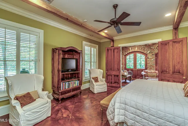 $970,000 | 338 Hillview Drive, Ridgeland, MS 39157