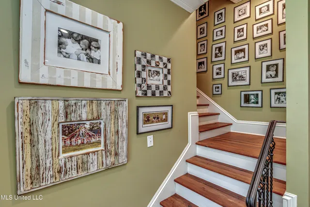 $970,000 | 338 Hillview Drive, Ridgeland, MS 39157