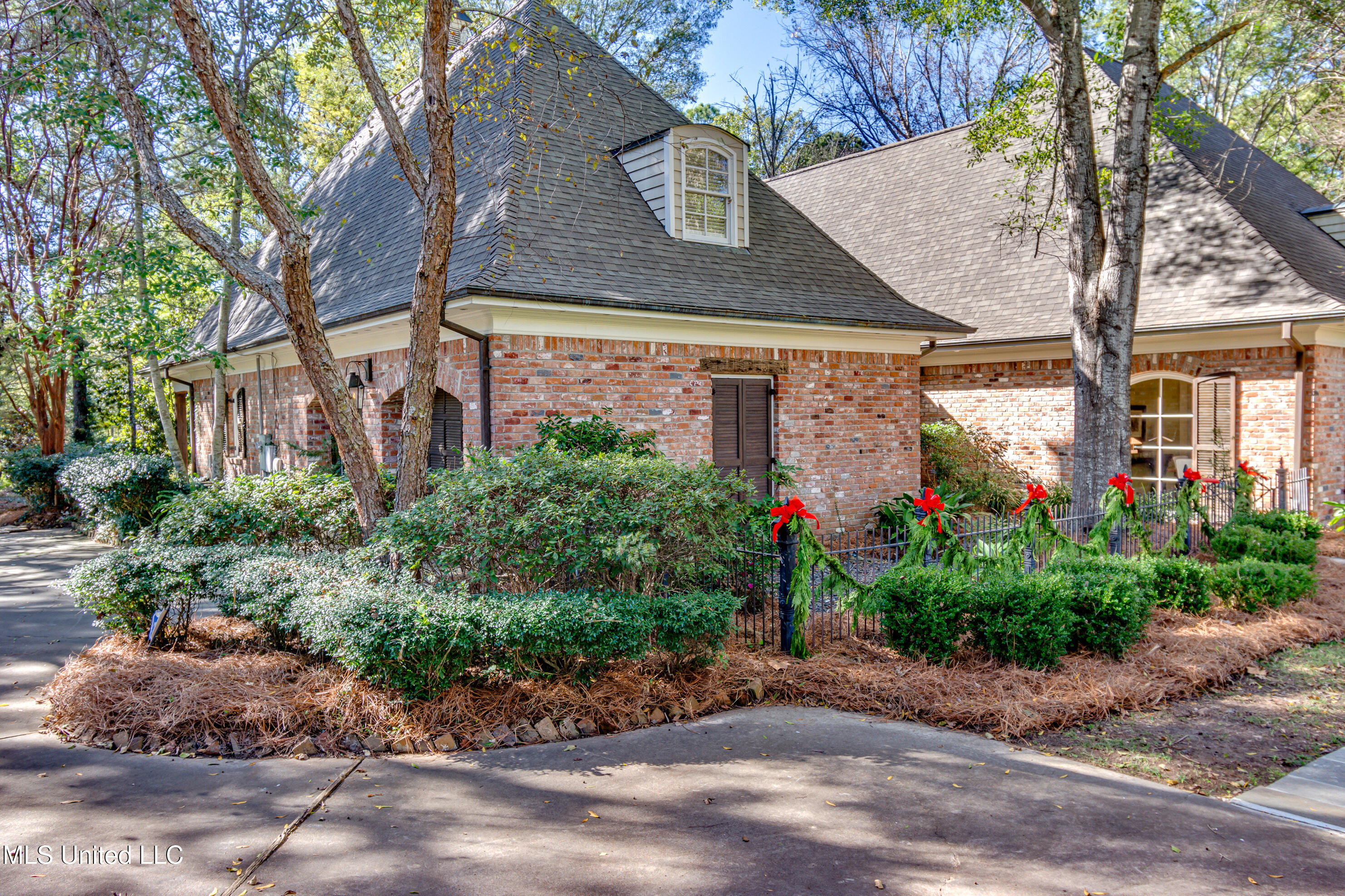 338 Hillview Drive Ridgeland, MS 39157 - Photo 8 of 76 338 Hillview Dr-2