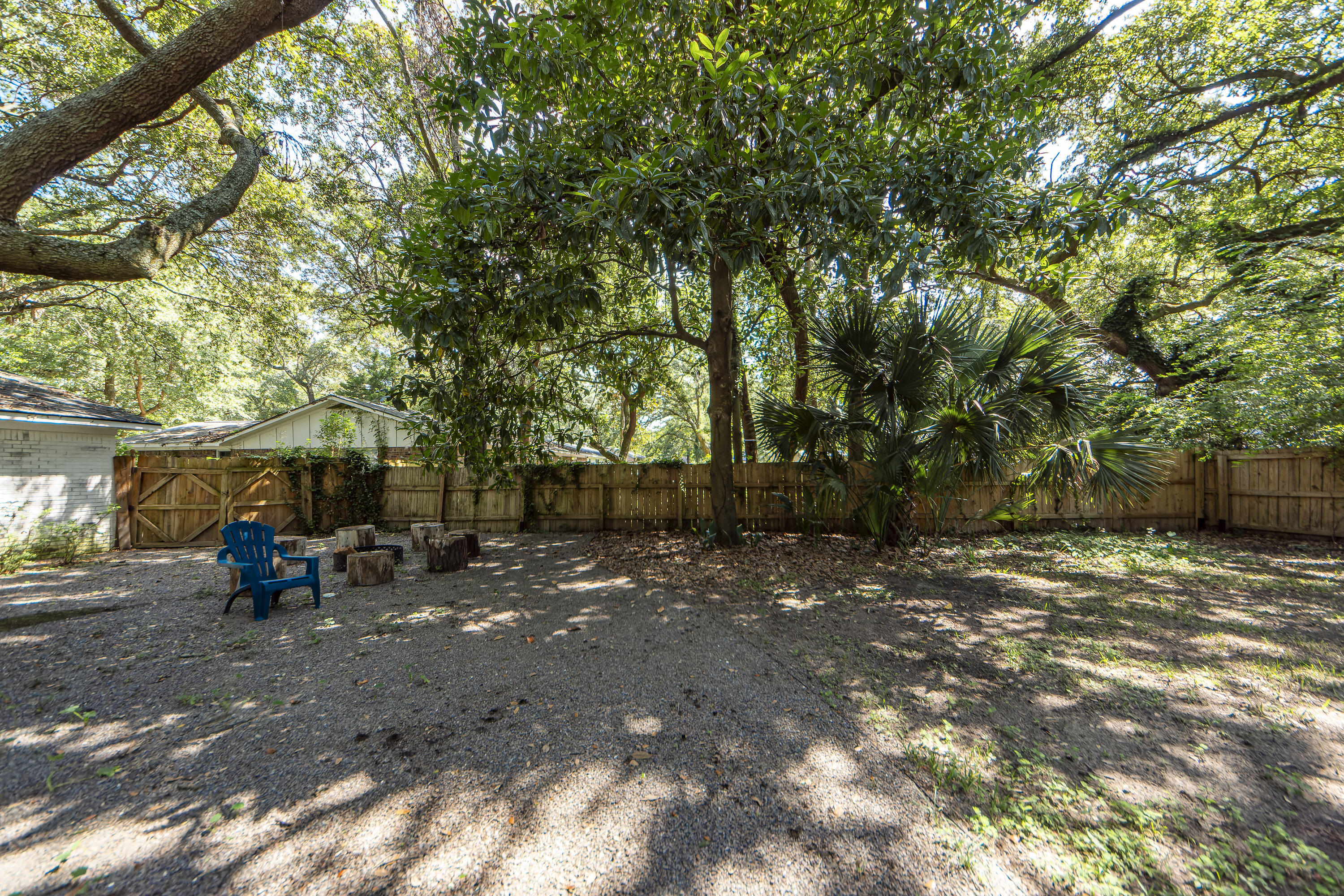 1215 Mathis Ferry Road Mount Pleasant, SC 29464 - Photo 34 of 45 38