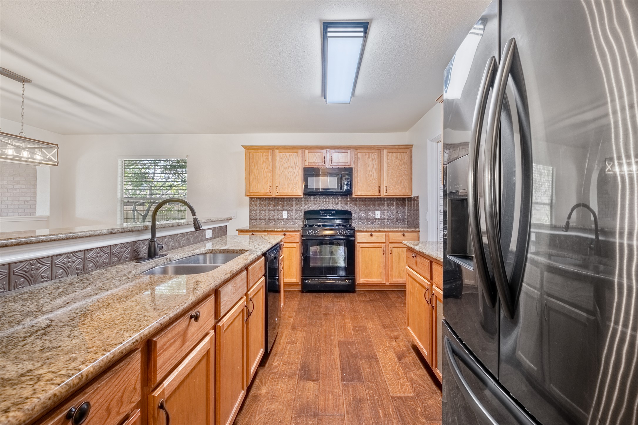 105 Pentire Way Hutto, TX 78634 - Photo 12 of 26