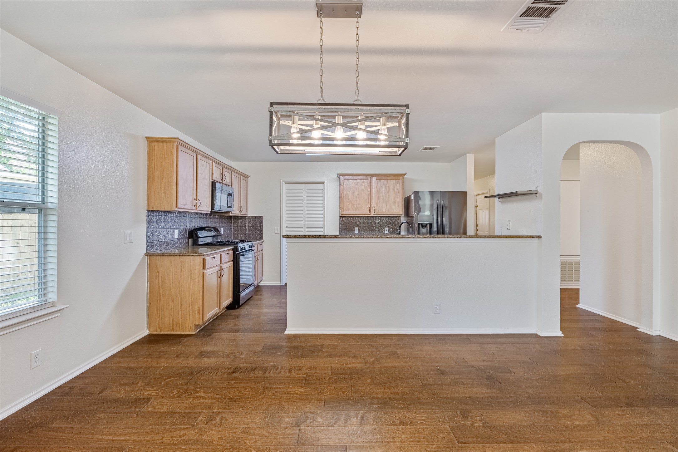 105 Pentire Way Hutto, TX 78634 - Photo 17 of 26