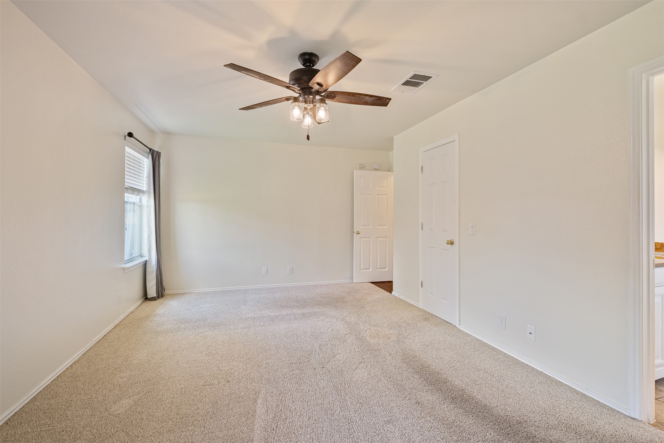 105 Pentire Way Hutto, TX 78634 - Photo 21 of 26