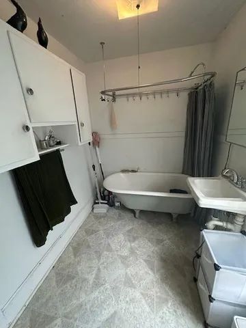 $1,195 | 312 South Ingersoll Street, Unit 1, Madison, WI 53703