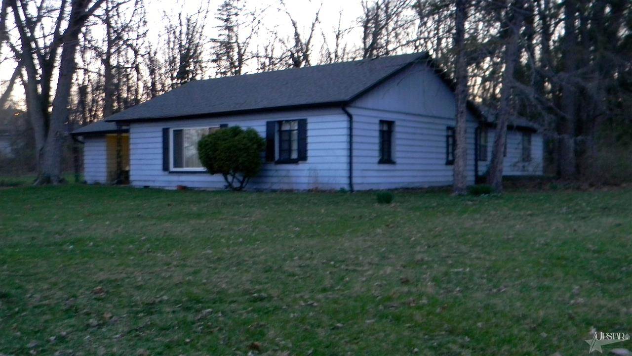 4136 Covington Road Fort Wayne, IN 46804 - Photo 3 of 23