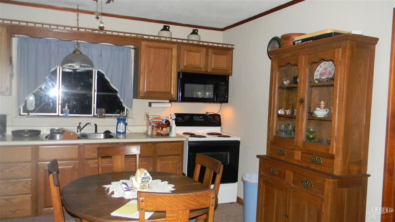 4136 Covington Road Fort Wayne, IN 46804 - Photo 9 of 23