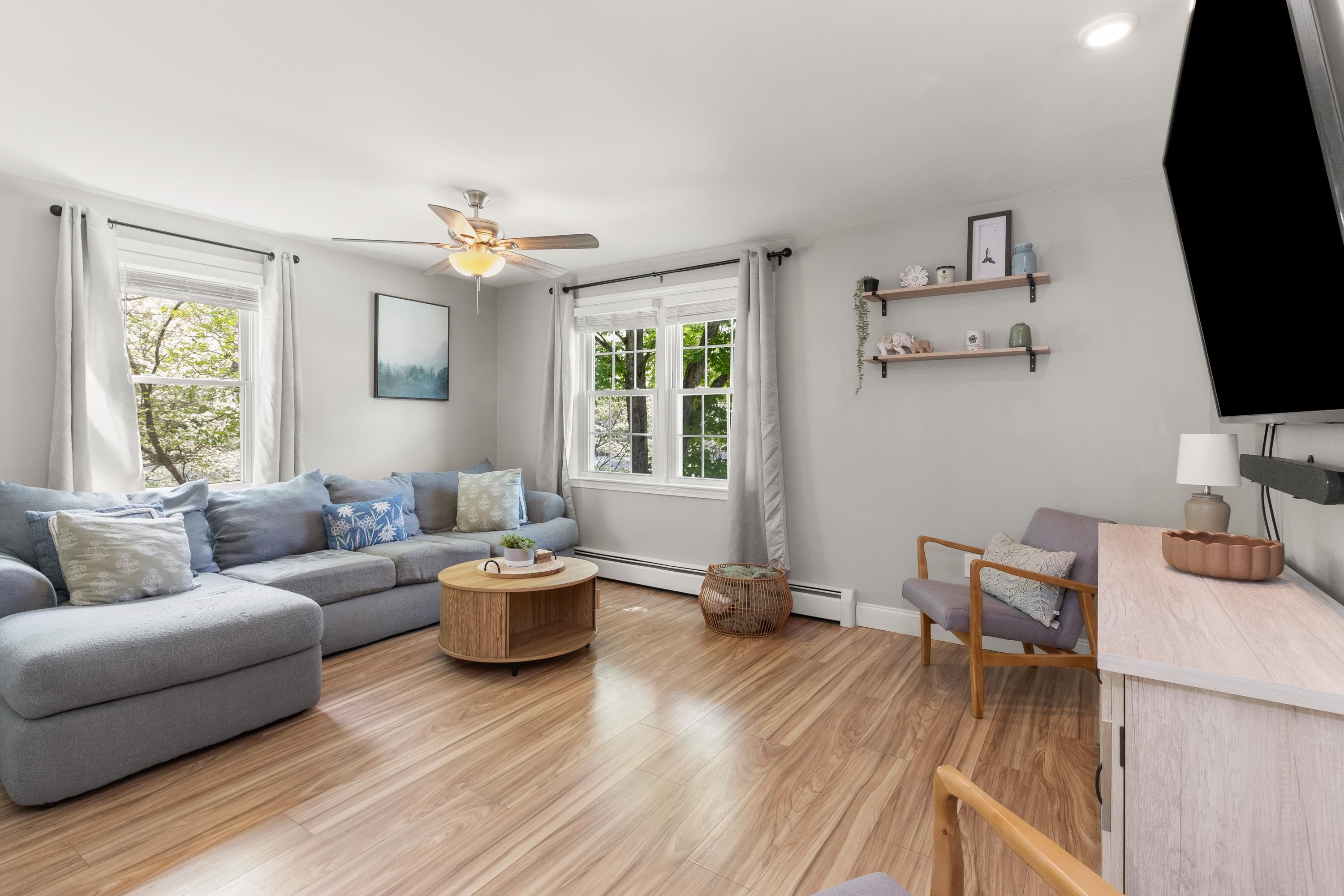 244 River Bank Road Manchester, NH 03103 - Photo 7 of 27 Gallery Image 7