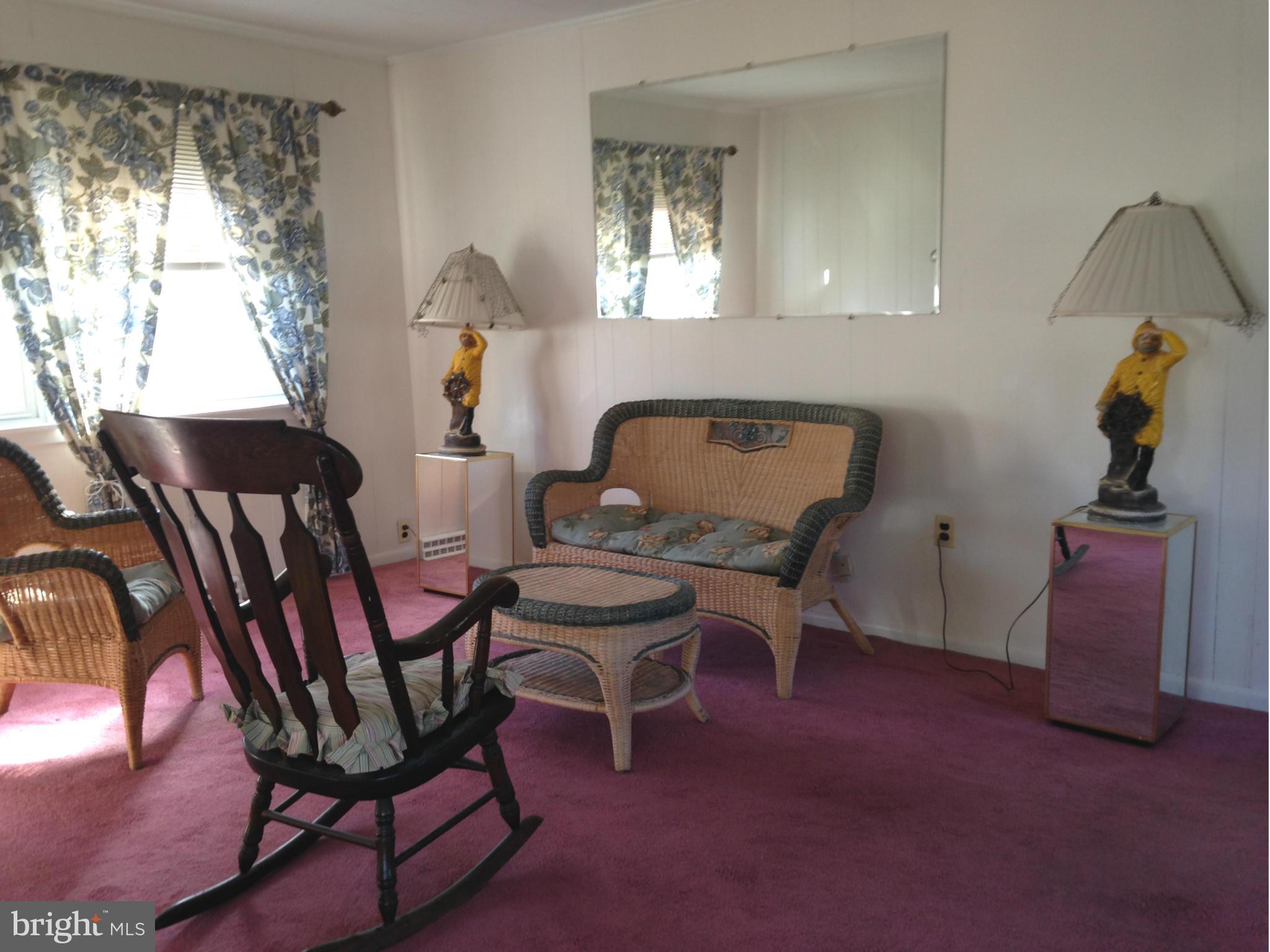 304 Cove Road Riva, MD 21140 - Photo 3 of 27 Living Room