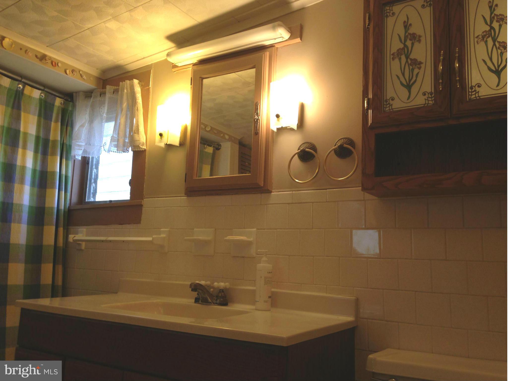 304 Cove Road Riva, MD 21140 - Photo 10 of 27 Bath