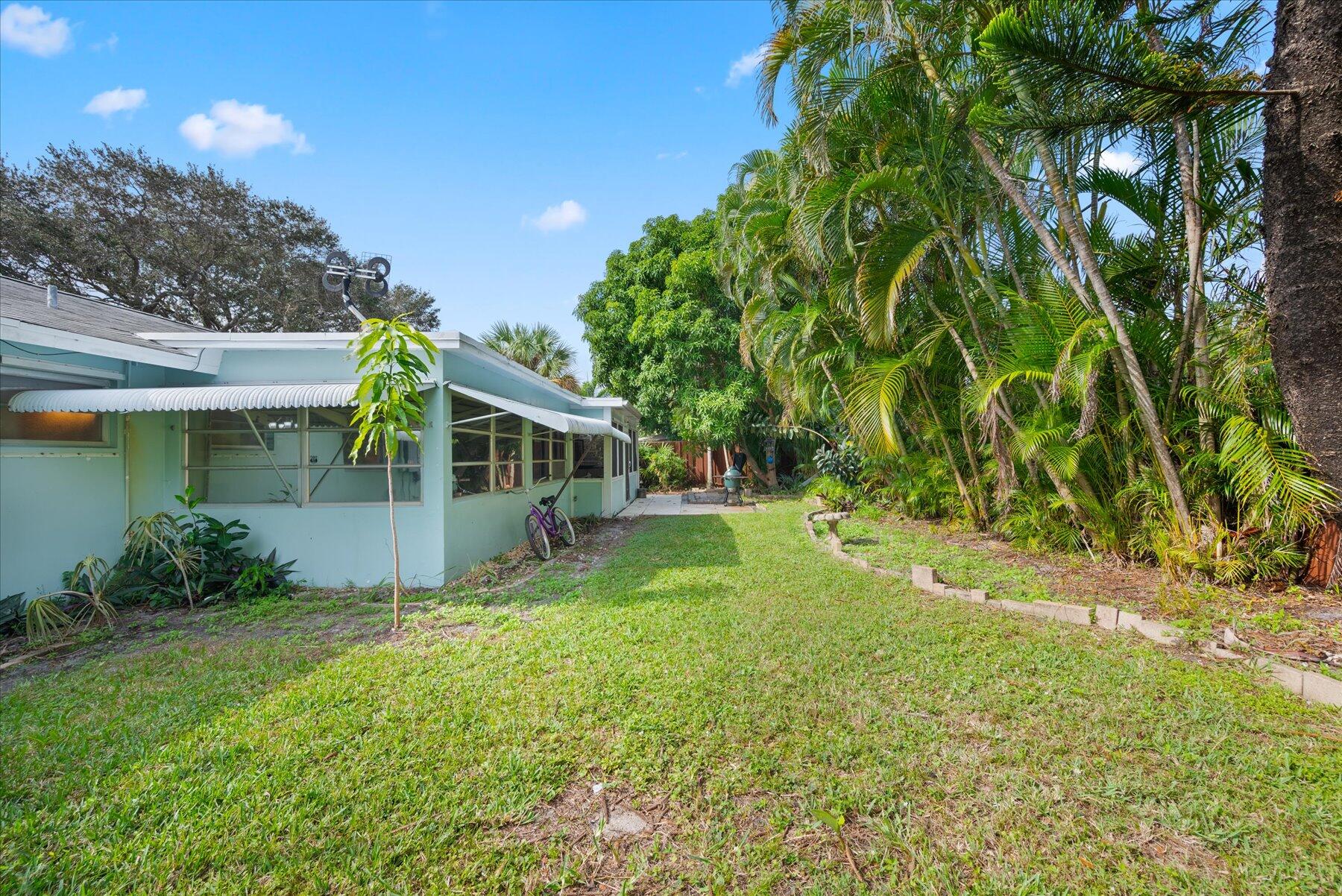 117 East Riverside Drive Jupiter, FL 33469 - Photo 29 of 40 34-DSC_6576