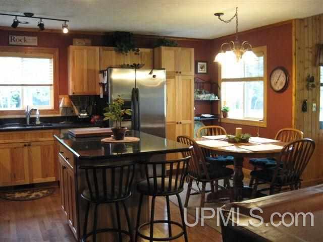 5108 East Maple Ridge Road Rock, MI 49880 - Photo 4 of 22