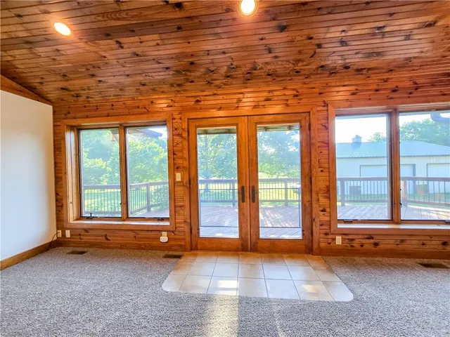 $1,150,000 | 2359 Gp Road, Elmdale, KS 66850