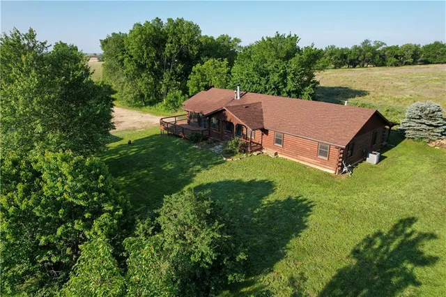 $1,150,000 | 2359 Gp Road, Elmdale, KS 66850