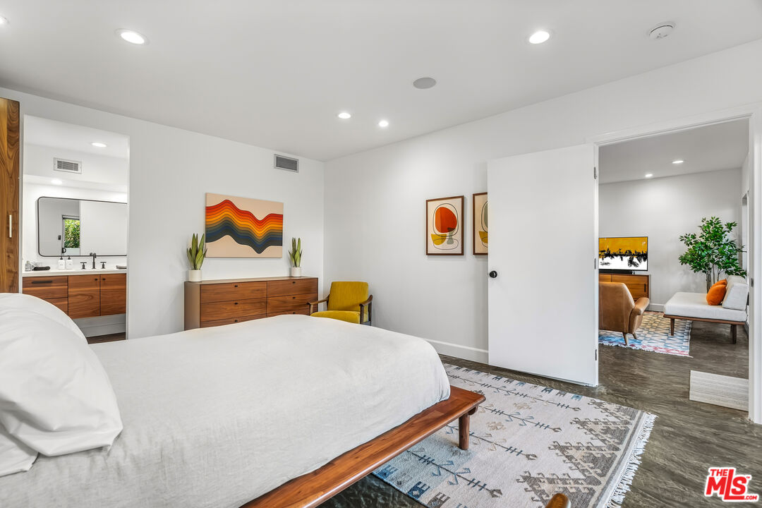 277 East Alejo Road, Unit 101 Palm Springs, CA 92262 - Photo 22 of 63