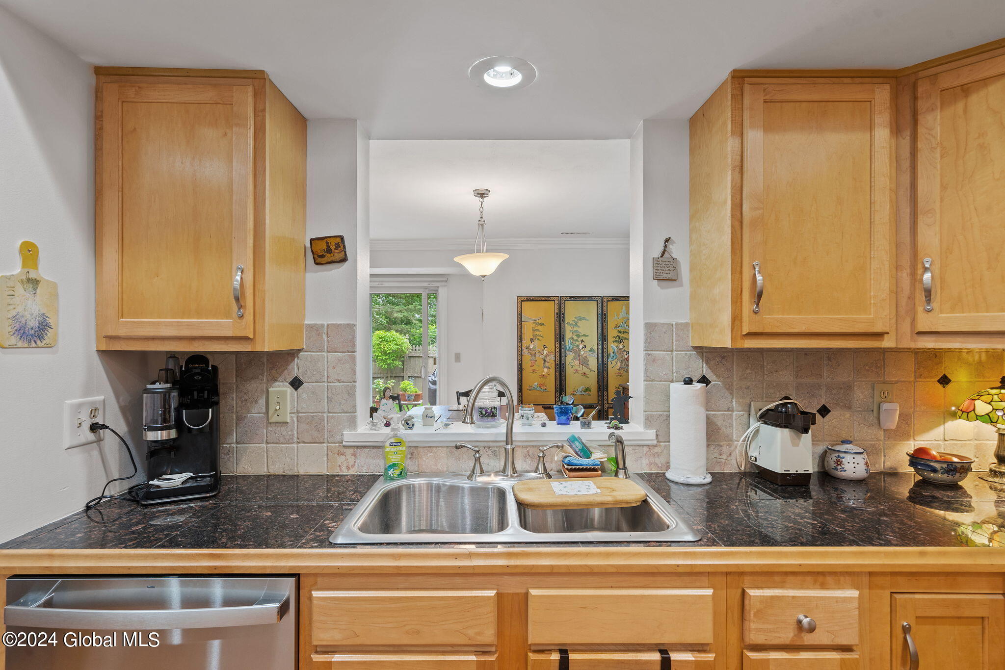 16 Quincy Road Bethlehem, NY 12077 - Photo 16 of 48 42-web-or-mls-16-quincy-rd