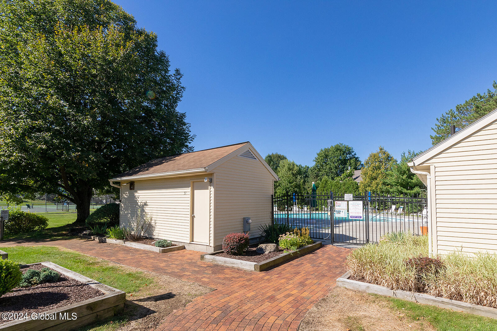 16 Quincy Road Bethlehem, NY 12077 - Photo 46 of 48 3P7A1009-26-Commonwealth