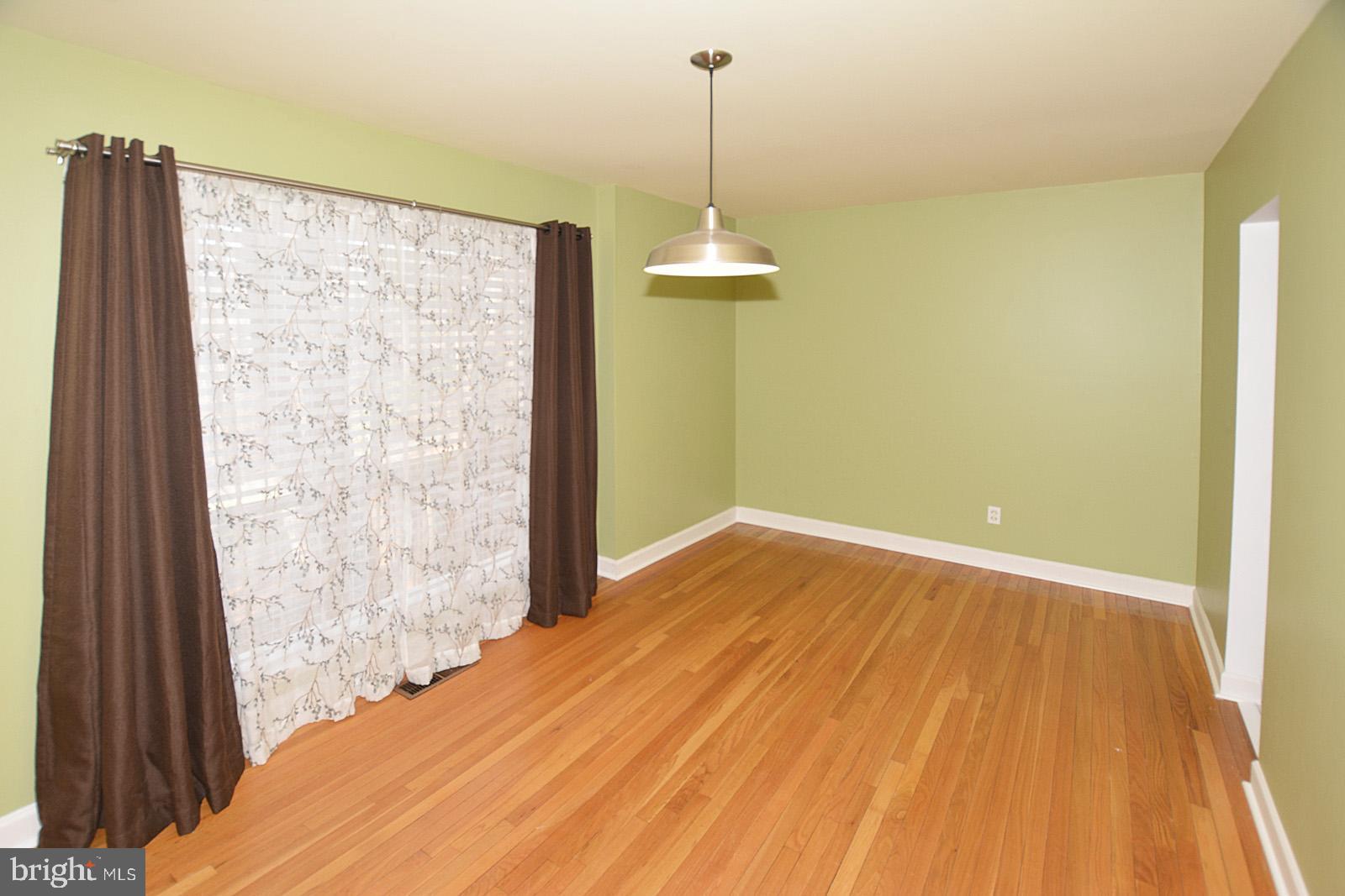 11091 Saffold Way Reston, VA 20190 - Photo 13 of 30