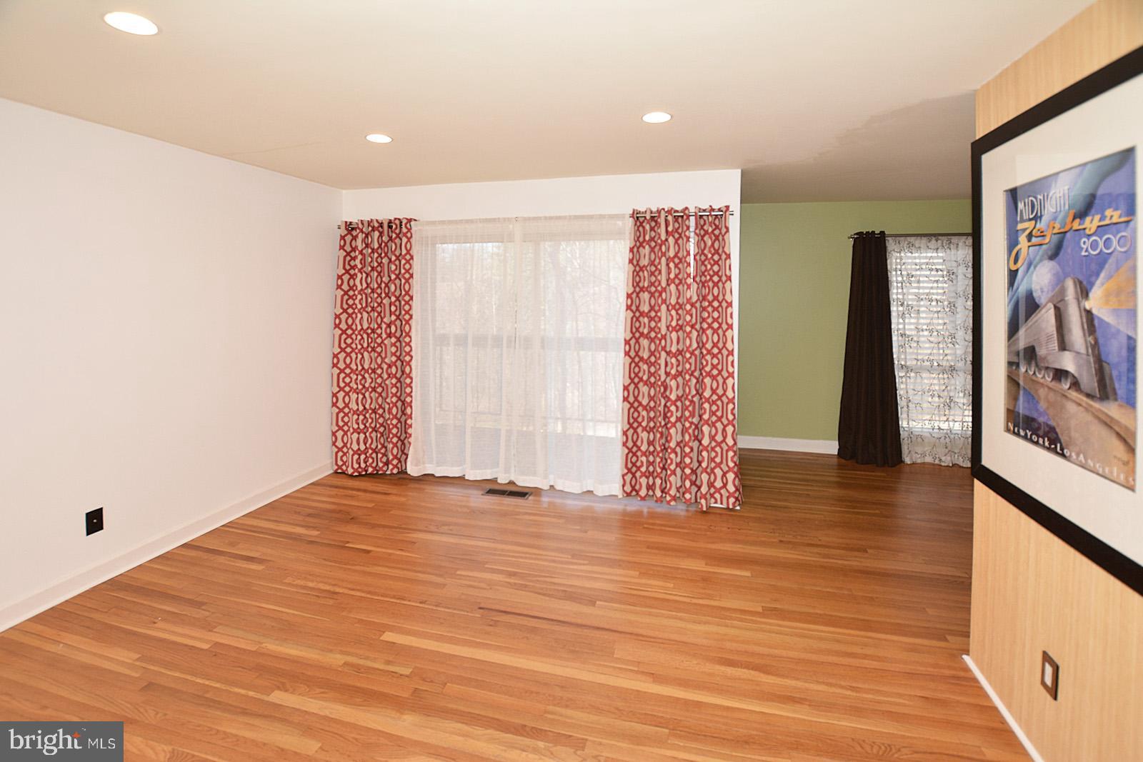 11091 Saffold Way Reston, VA 20190 - Photo 16 of 30