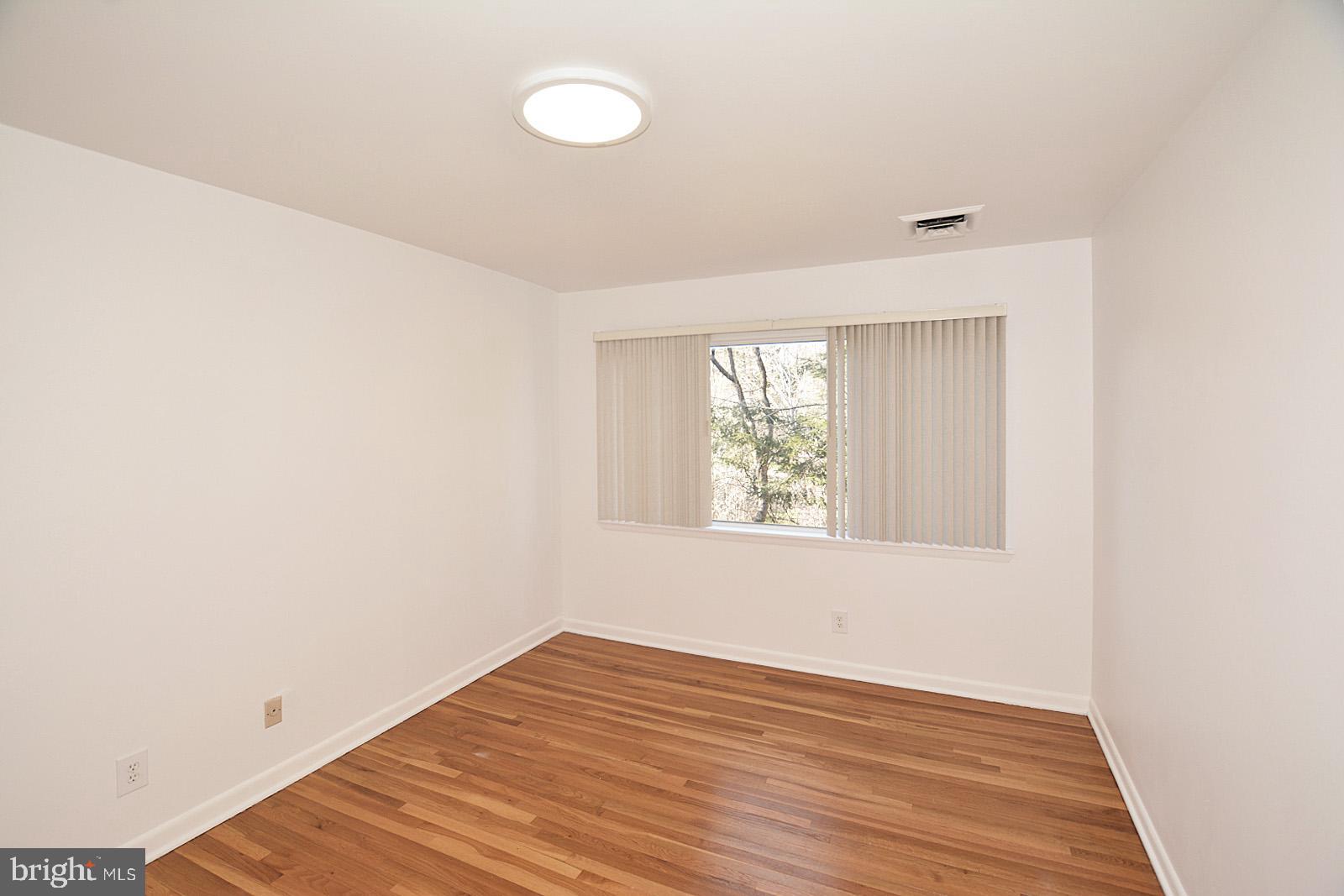11091 Saffold Way Reston, VA 20190 - Photo 21 of 30