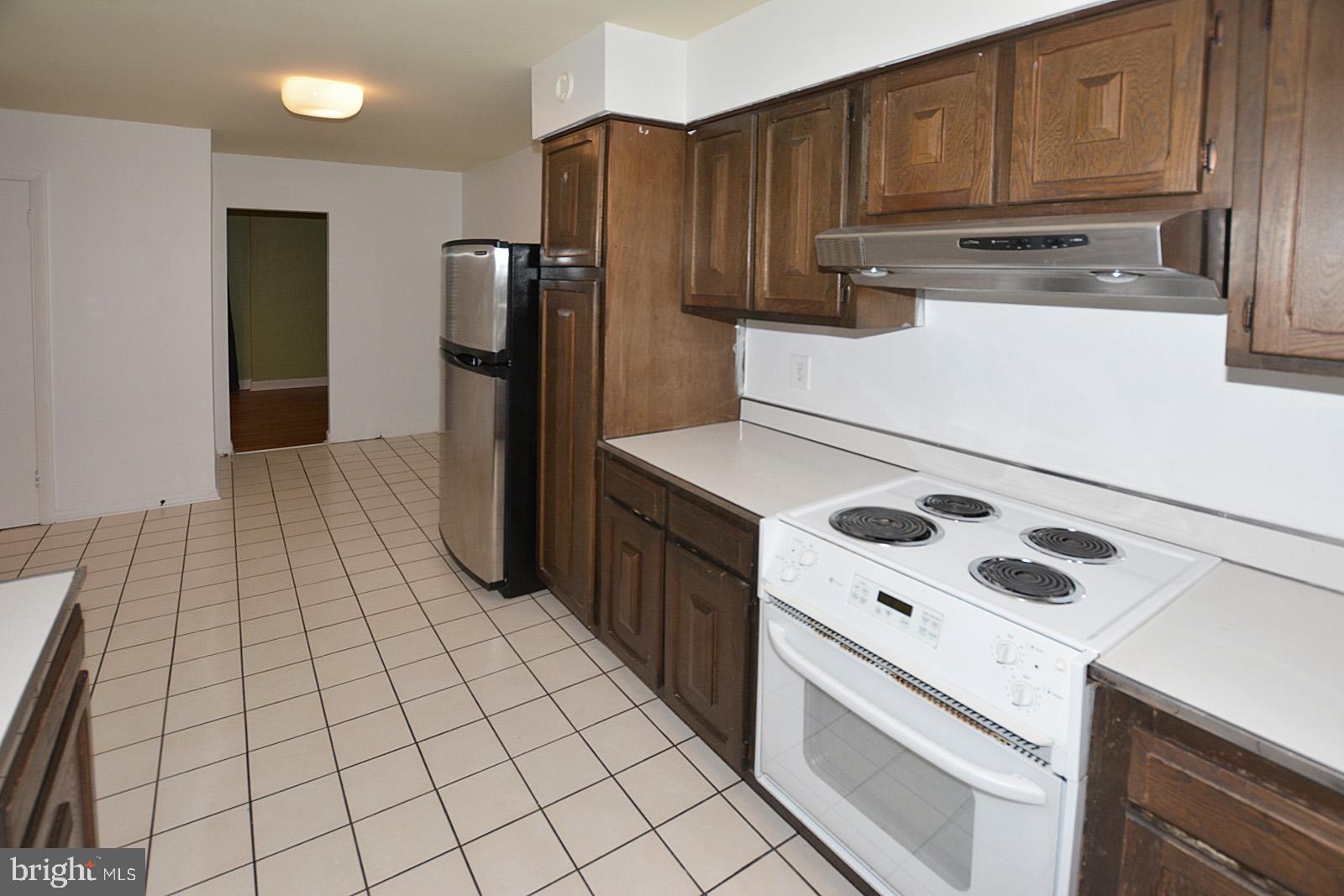 11091 Saffold Way Reston, VA 20190 - Photo 10 of 30