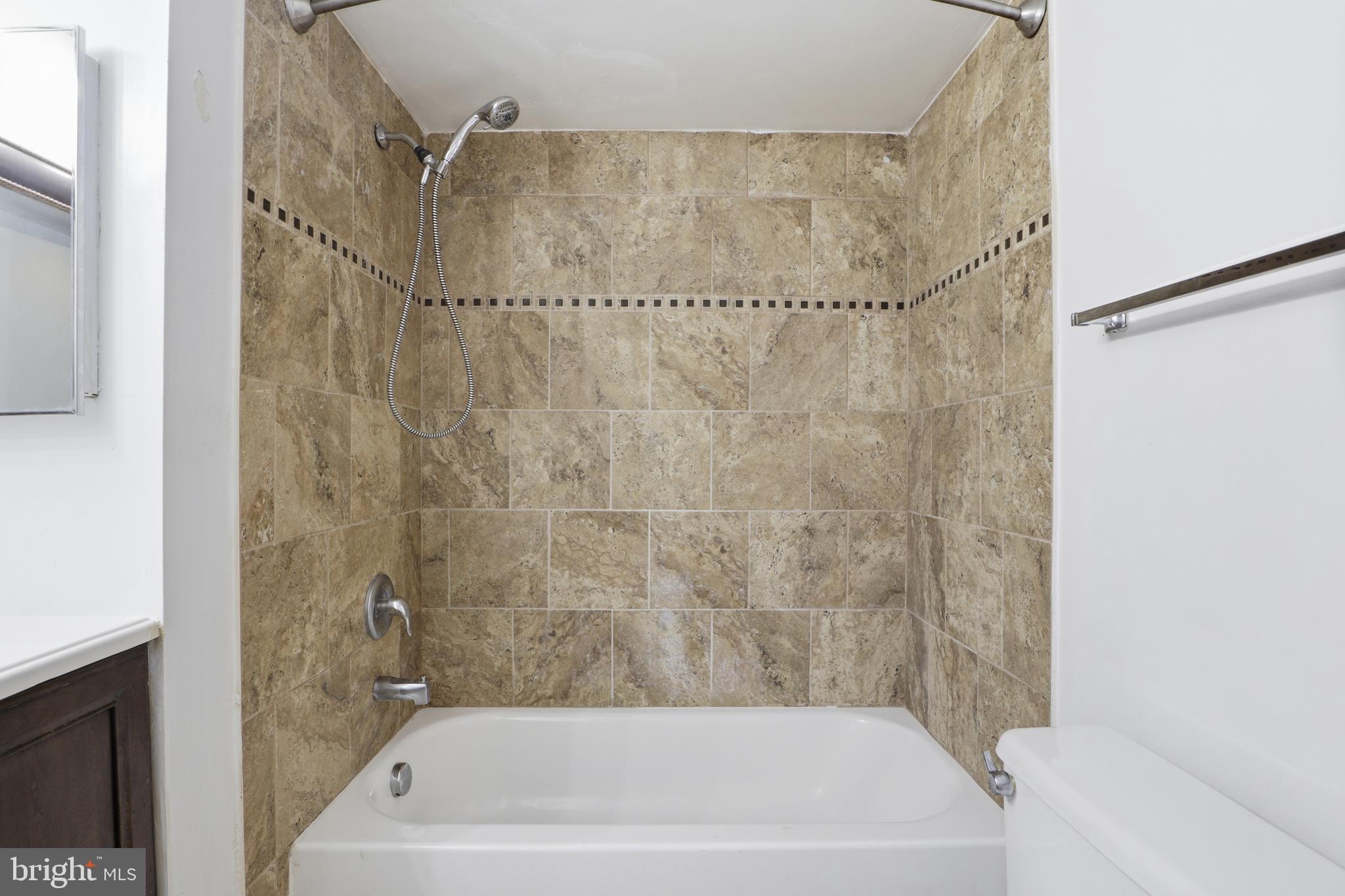 5505 Seminary Road, Unit 917N Falls Church, VA 22041 - Photo 15 of 17 Bathroom