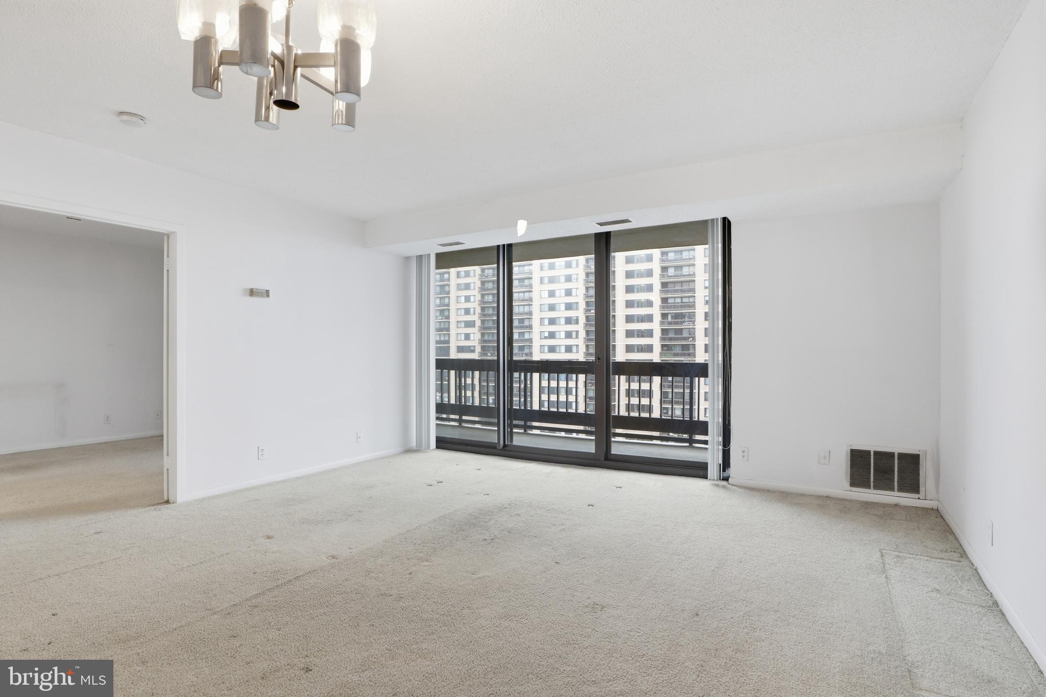 5505 Seminary Road, Unit 917N Falls Church, VA 22041 - Photo 6 of 17 Open living/dining area with great natural light