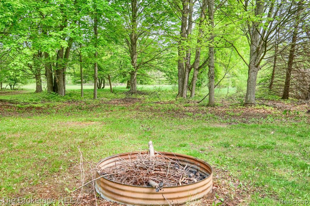5042 Cook Road Swartz Creek, MI 48473 - Photo 9 of 48 Gallery Image 9