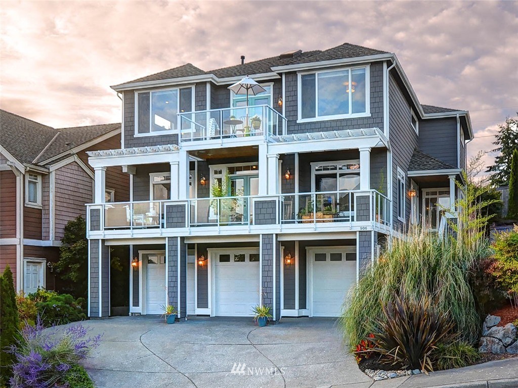906 North 27th Place Renton, WA 98056 - Photo 2 of 25 a house view