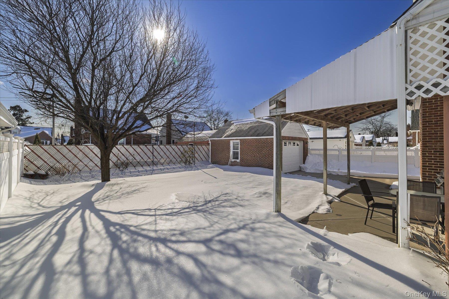 1065 Russell Street Franklin Square, NY 11010 - Photo 25 of 29 Rear yard