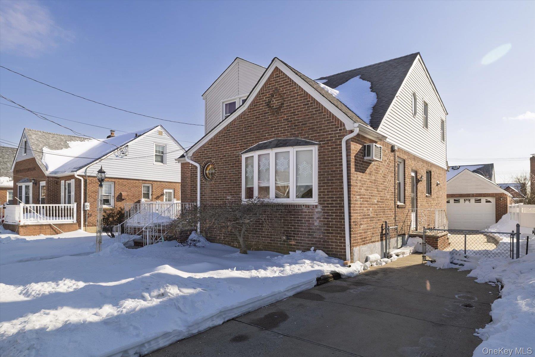 1065 Russell Street Franklin Square, NY 11010 - Photo 3 of 29 Front view