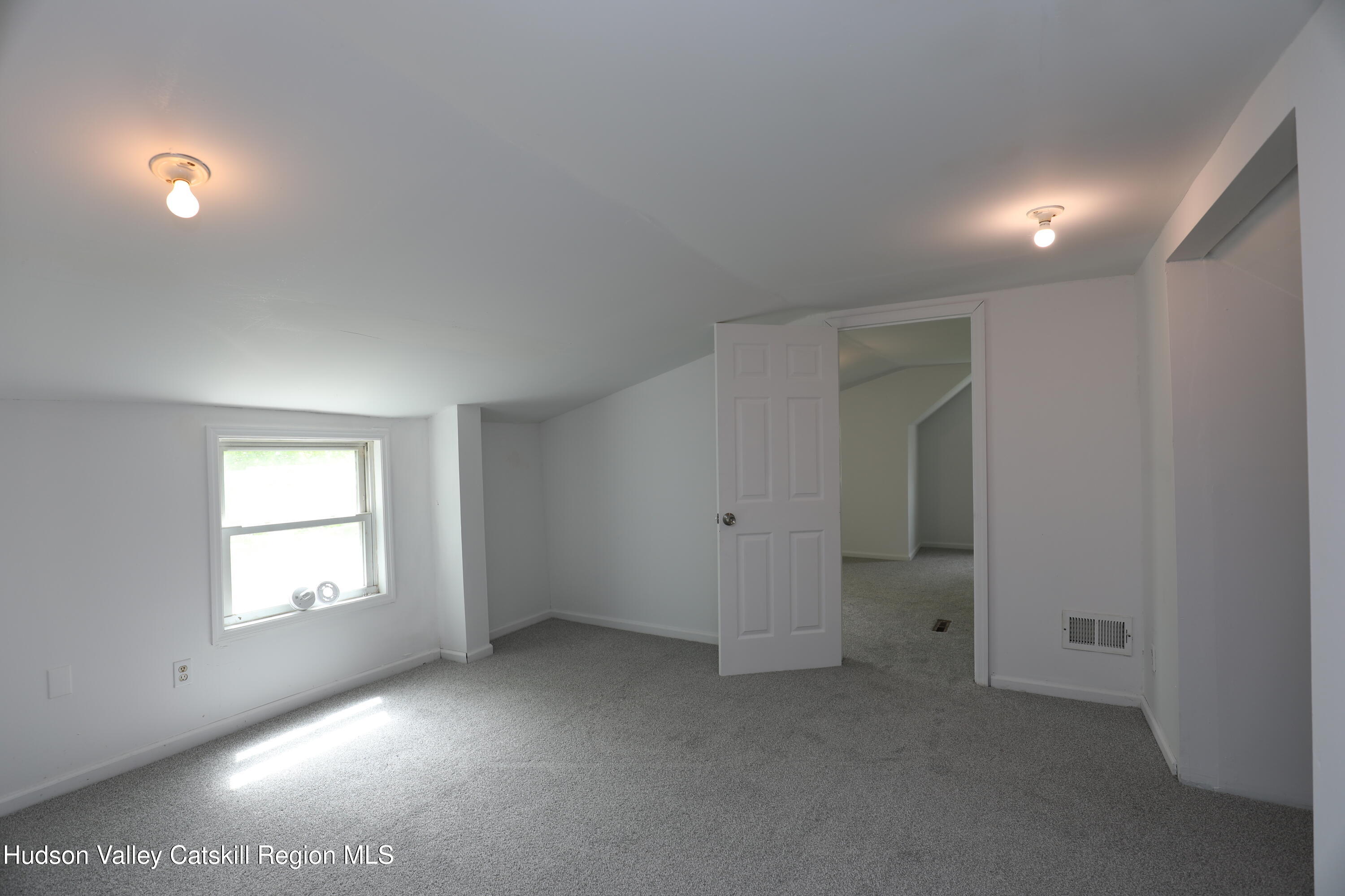 17 Rear Chapel Street Ellenville, NY 12428 - Photo 25 of 25 B20A9338