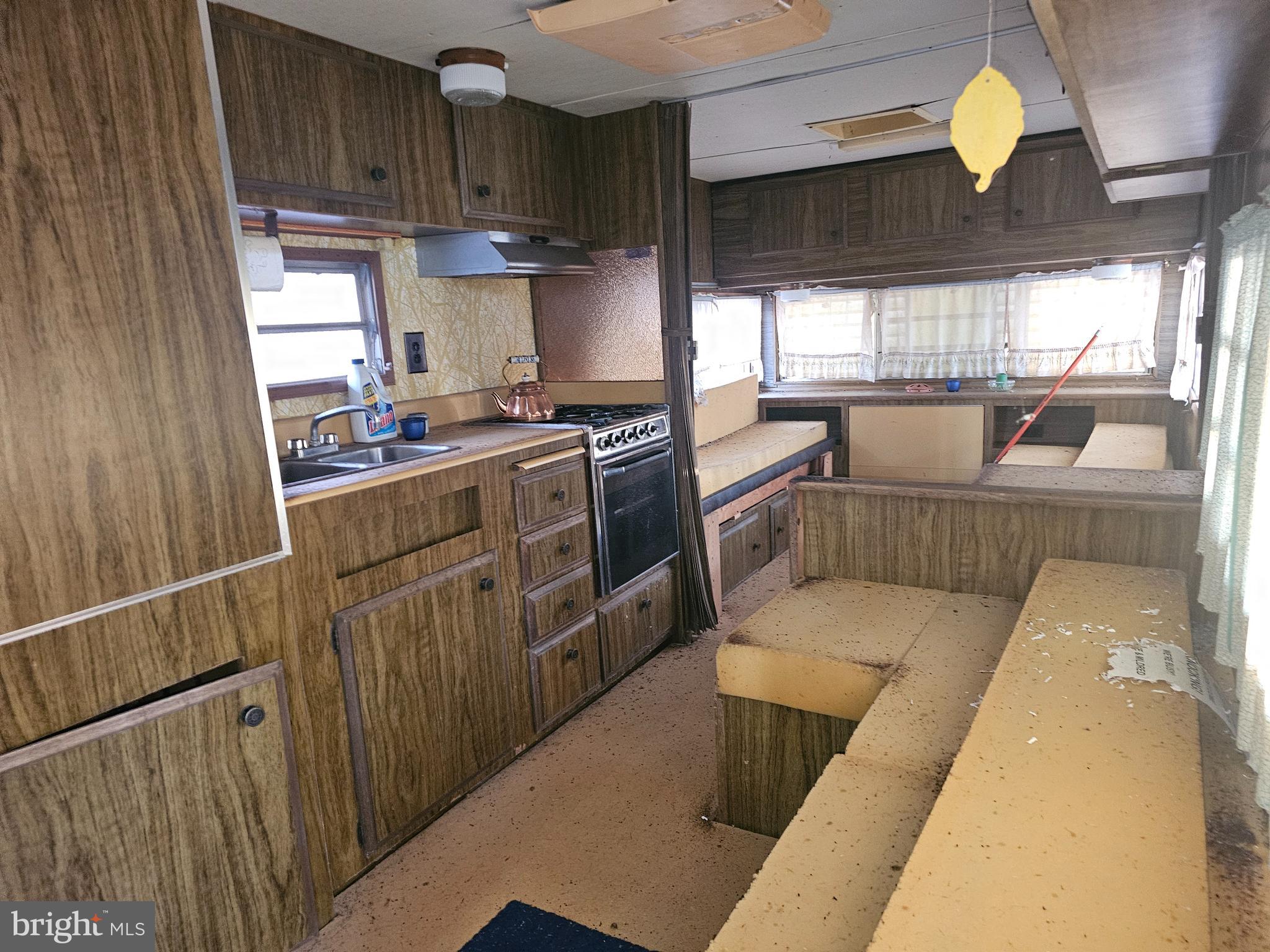 Spring Drive Berkeley Springs, WV 25411 - Photo 27 of 29 Inside of camper