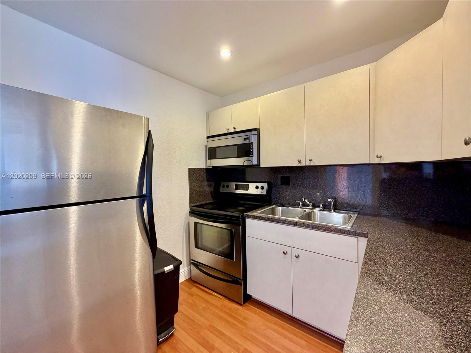 9429 Southwest 76th Street, Unit W38 Miami, FL 33173 - Photo 3 of 7