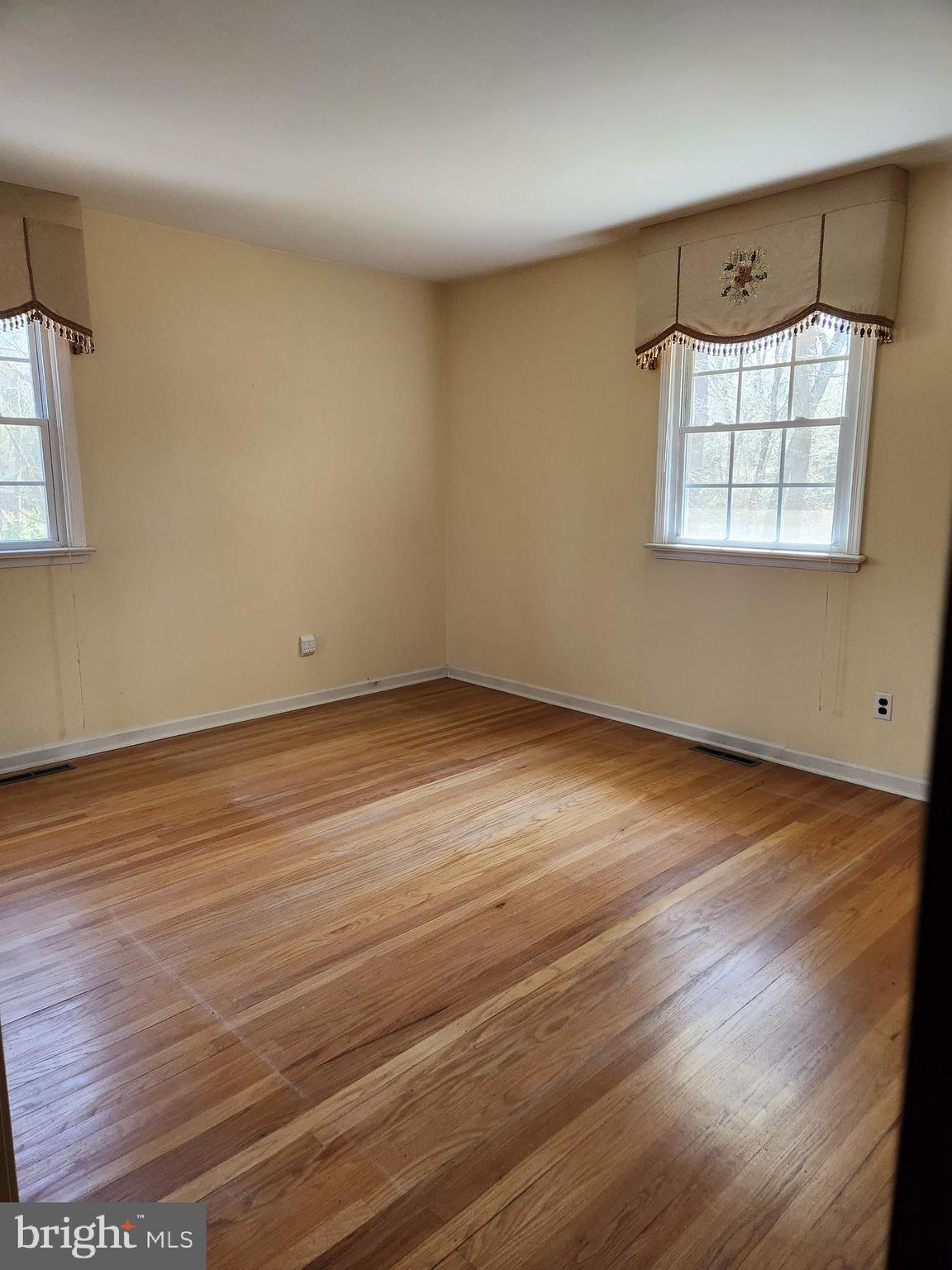 643 Hickstown Road Sicklerville, NJ 08081 - Photo 13 of 41 Primary bedroom